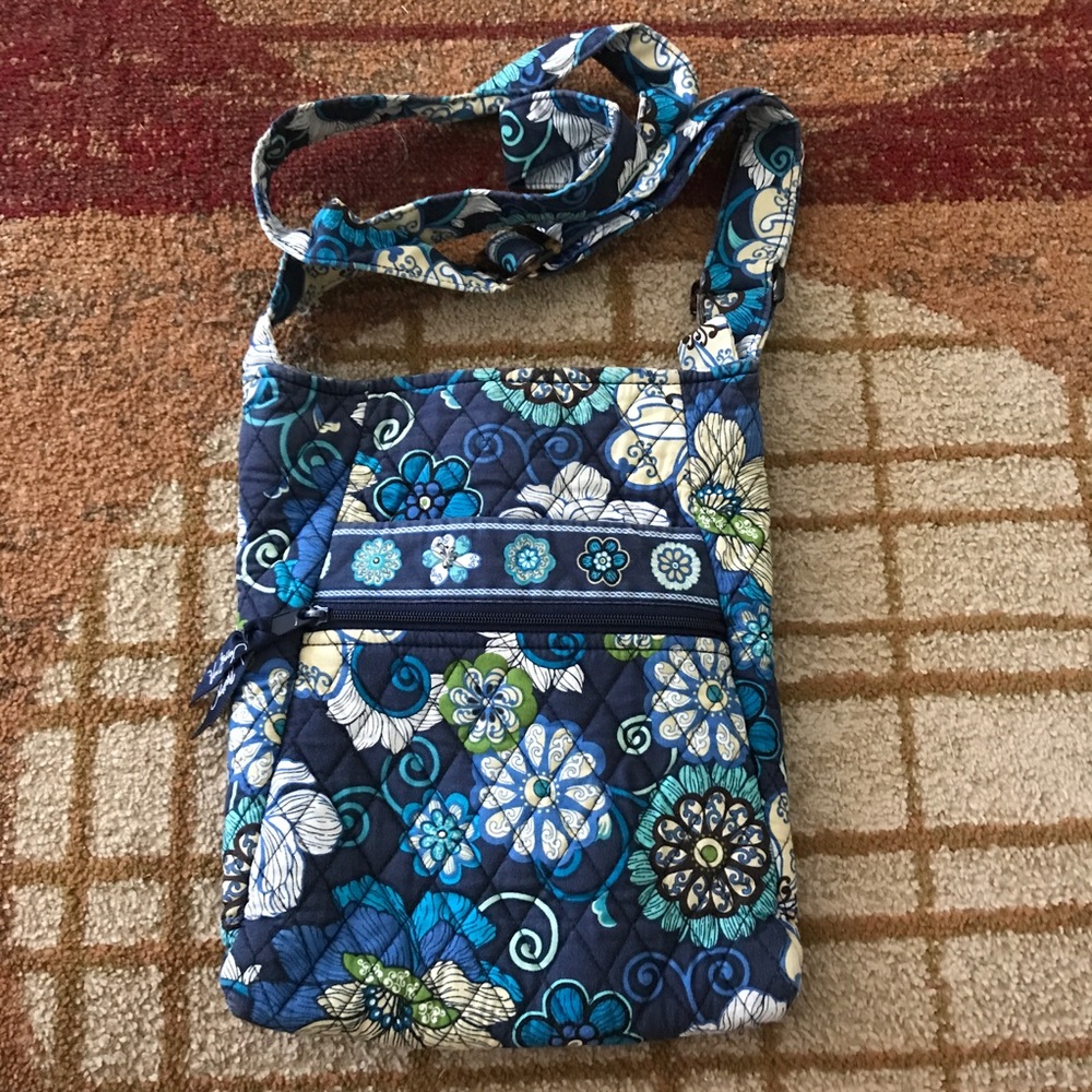 Vera Bradley hipster purse